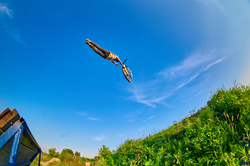 Dirt jumping photo session in Rakitje, Zagreb. @Valenta  showed some sick skills