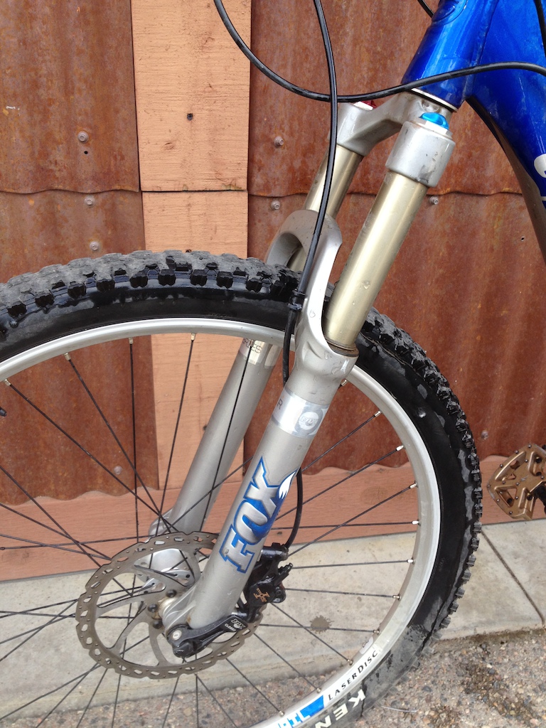 2009 (LIKE NEW) Small Giant Trance X3