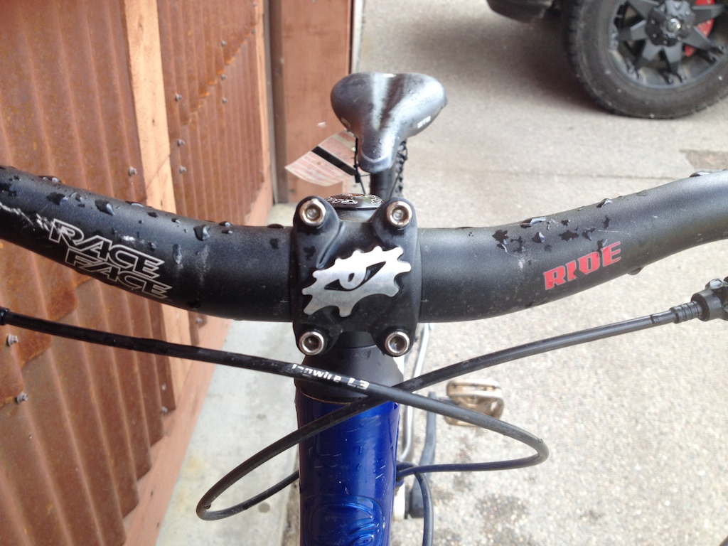 2009 (LIKE NEW) Small Giant Trance X3