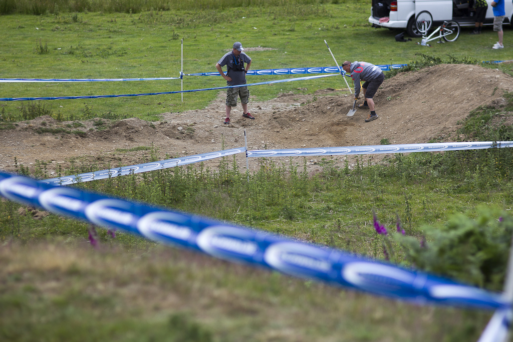BDS organiser Si Paton got the shovel out and made some last minute improvements to the course during The Schwalbe British 4X National Championship at Moelfre Hall Moelfre United Kingdom. 10July 2015 Photo Charles Robertson