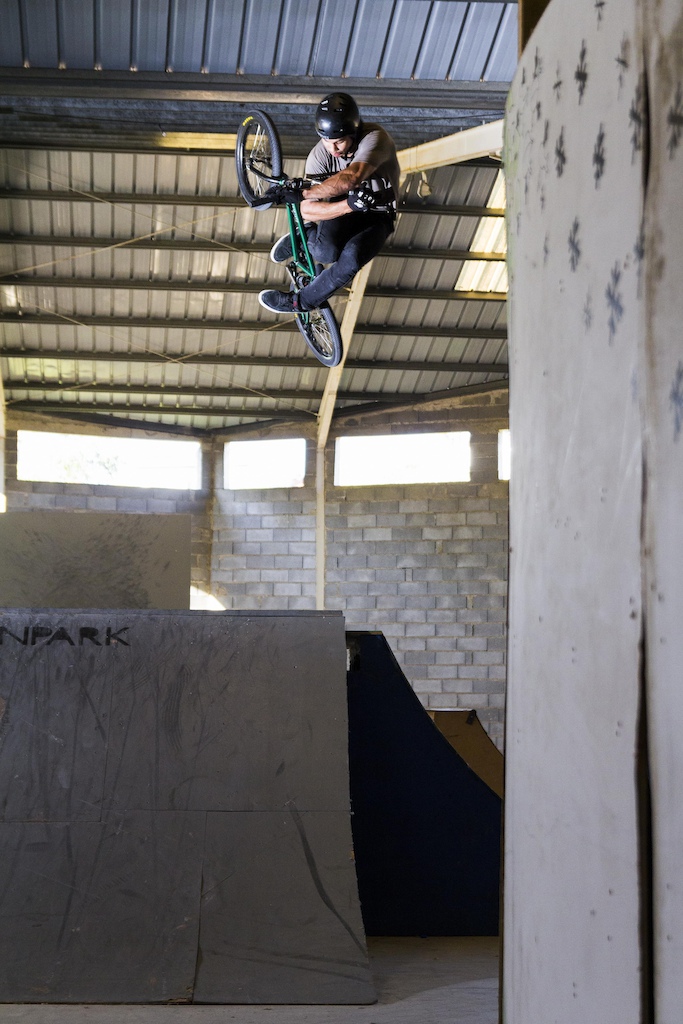 Invert while filming for his new edit.

See the full video at: https://www.behance.net/gallery/27926403/Jeans-Summer-Edit-(with-photos)