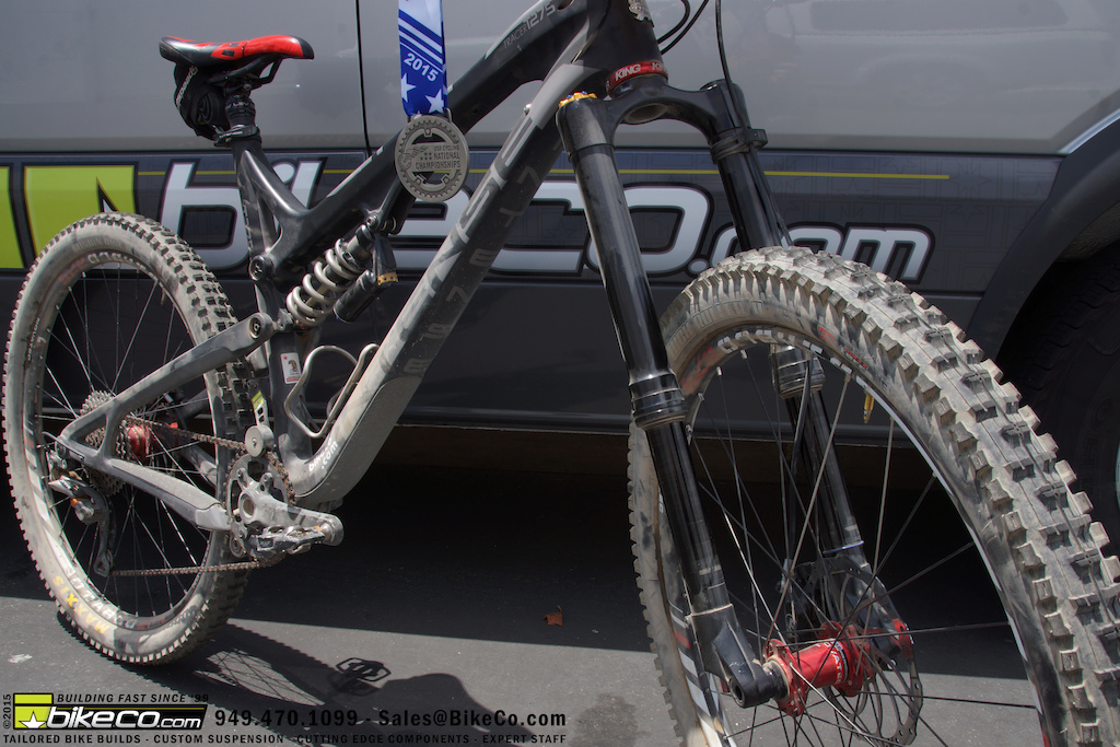 Enjoy some detail shots of BikeCo.com Pro Rider Brian Lopes Intense Tracer T275 race bike from the Mammoth Mountain National Enduro!