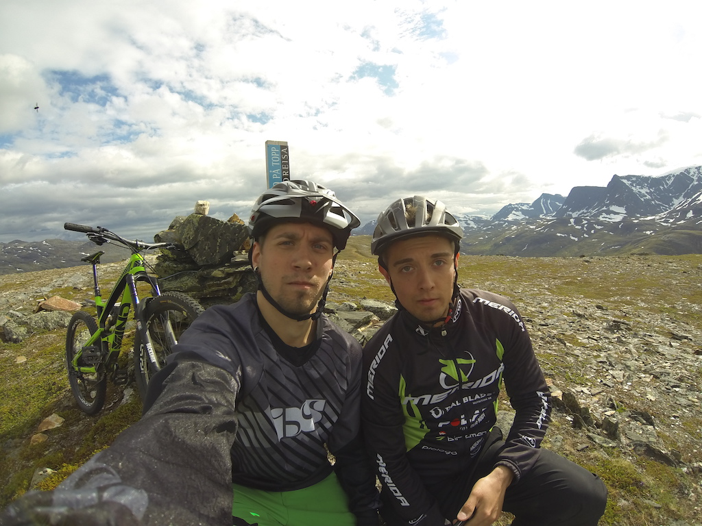 Climbed the top of one mountain near vaddas (northern tip of Norway)
Took about 2 hours to make it to the top and about 6 minutes to decend the steep trail down to the bottom again.
I think it might have been the best trail I've ever ridden downhill.