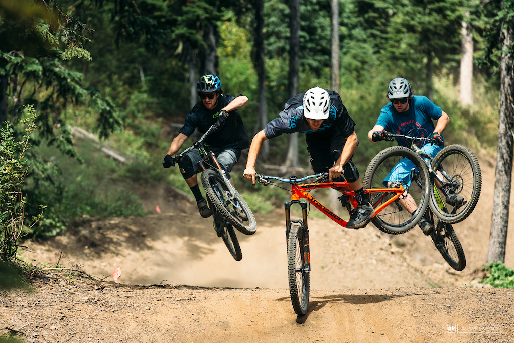 One of the best parts of having an xc network on the mountain is the ability to mix in the downhill trails if you want and have a DH pass. The guys couldn't resist sending it in formation down Jedi Mind Tricks.
