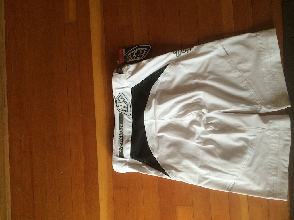 0 TLD Ruckus shorts brand new never used