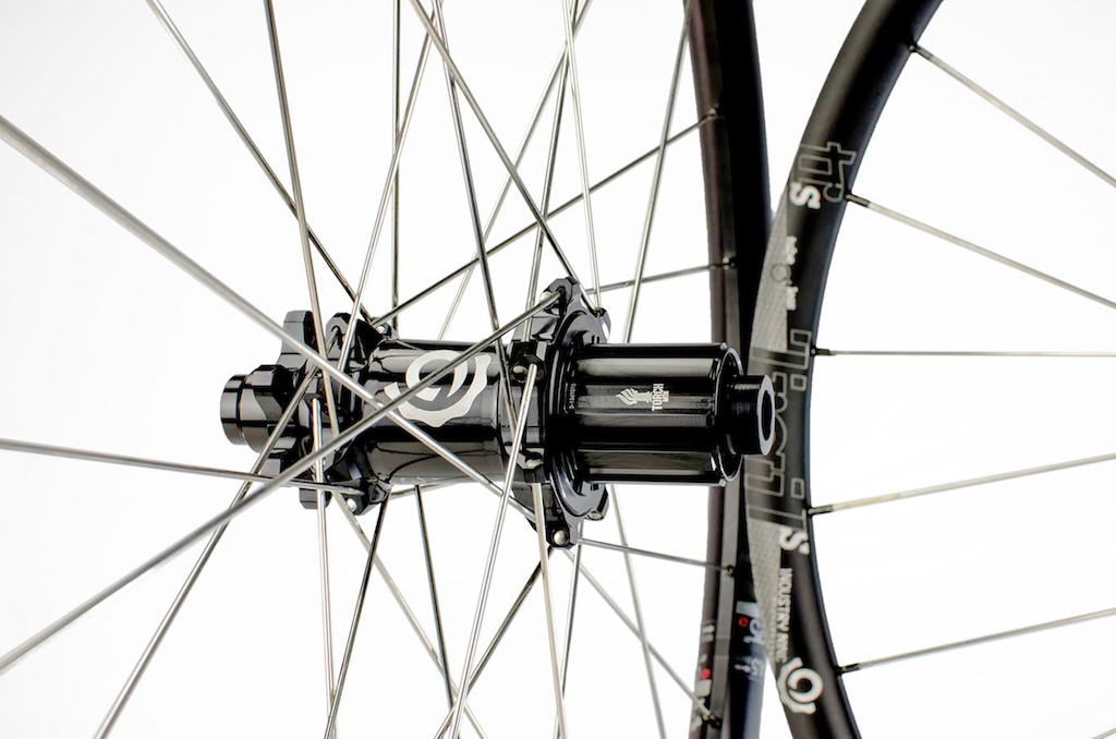 industry nine road wheels