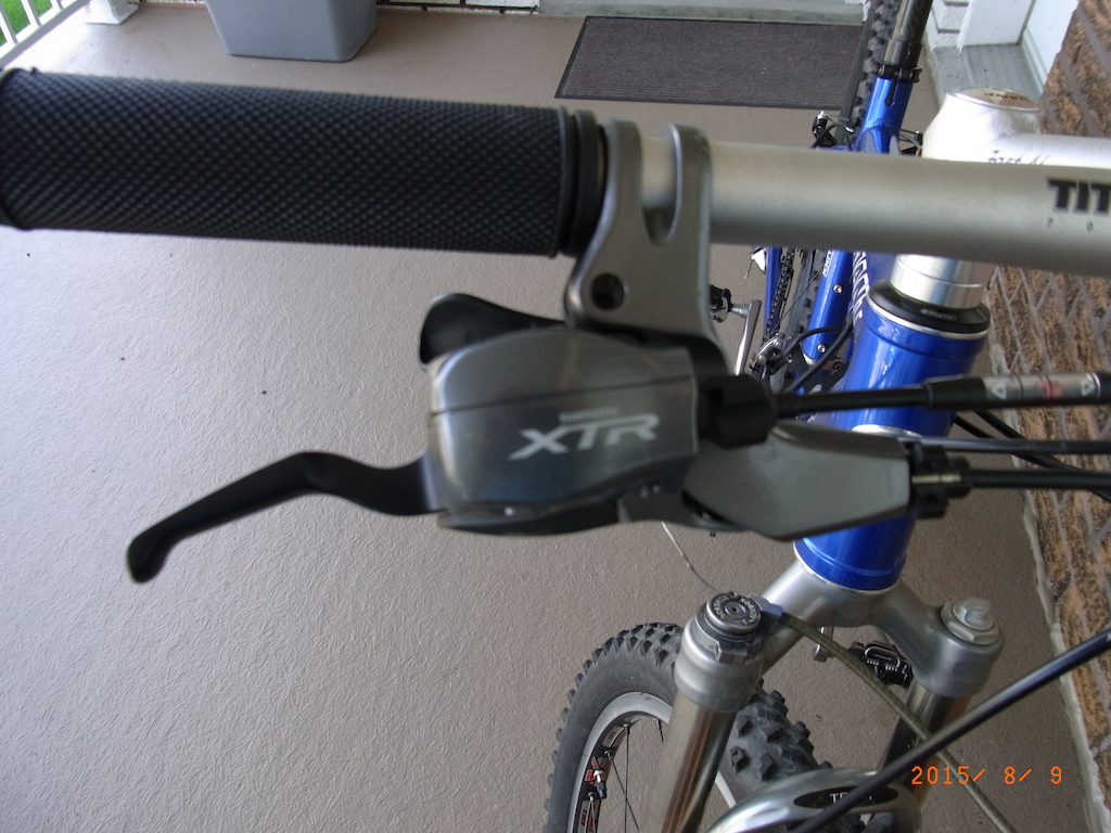 XTR dual brake/shift lever