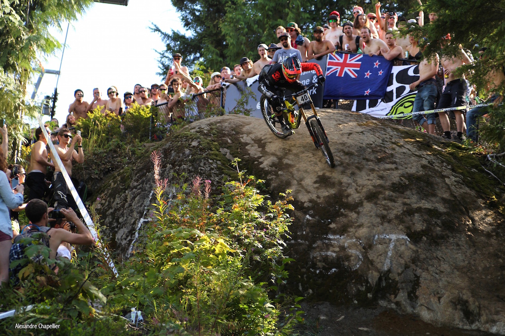 Canadian Open DH - Iles on the Heckler's rock, attack!