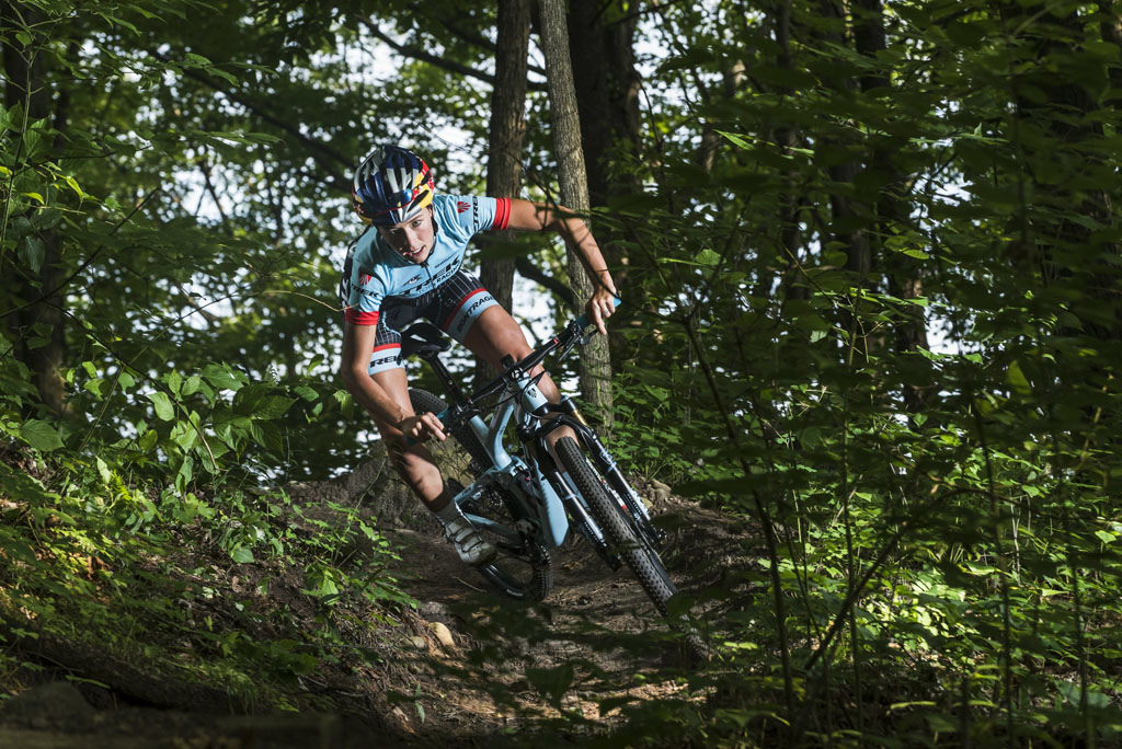 Emily Batty rides the trails in Uxbridge, Canada on July 13, 2015. // Dale Tidy/Red Bull Content Pool // P-20150724-00082 // Usage for editorial use only // Please go to www.redbullcontentpool.com for further information. //