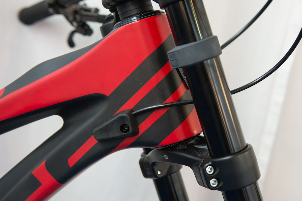 INTENSE M16 CARBON Sサイズ 2016 Intense M16 Factory - Specs, Reviews, Images - Mountain
