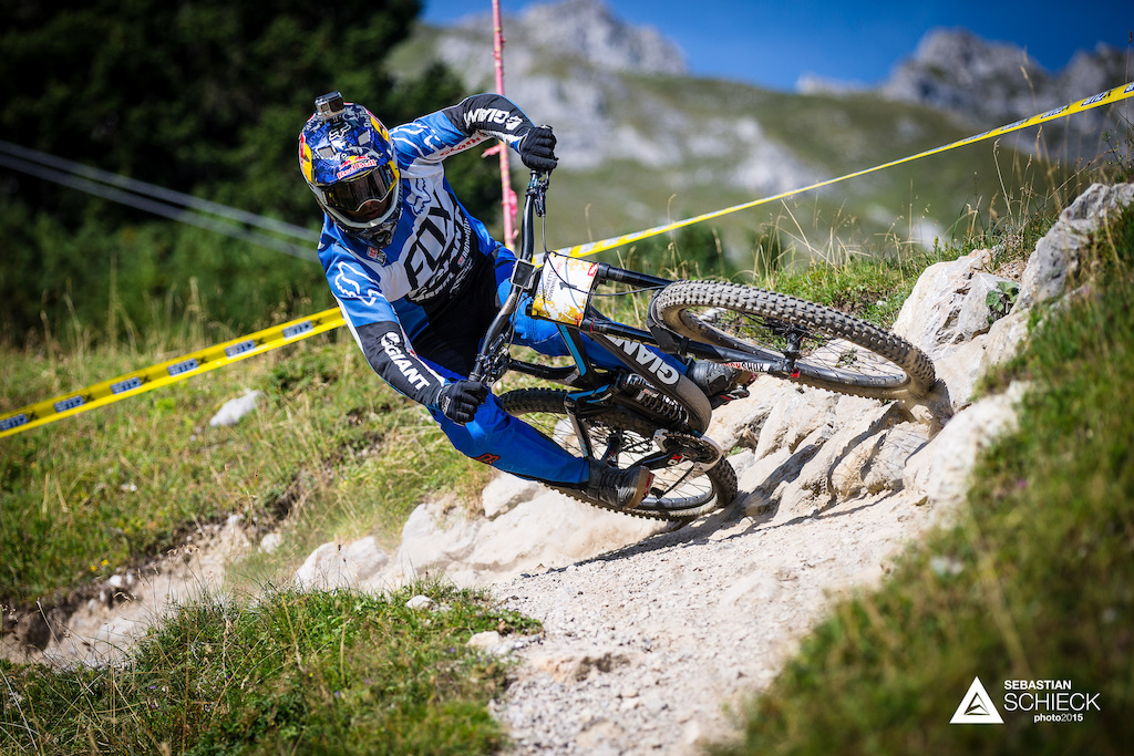 Last years winner, Marcelo Gutierrez of Colombia, set out to repeat his success. Being known for his physical fitness, as demonstrated with his win of the Whistler Garbanzo Downhill, put him right at the top of the list of favorites.