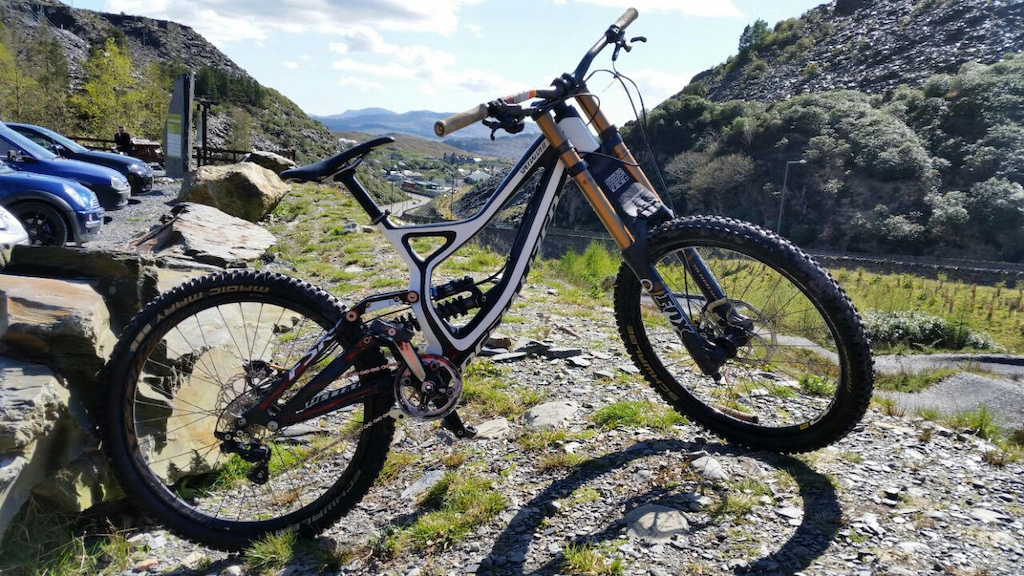 2013 Specialized Demo 8 Carbon