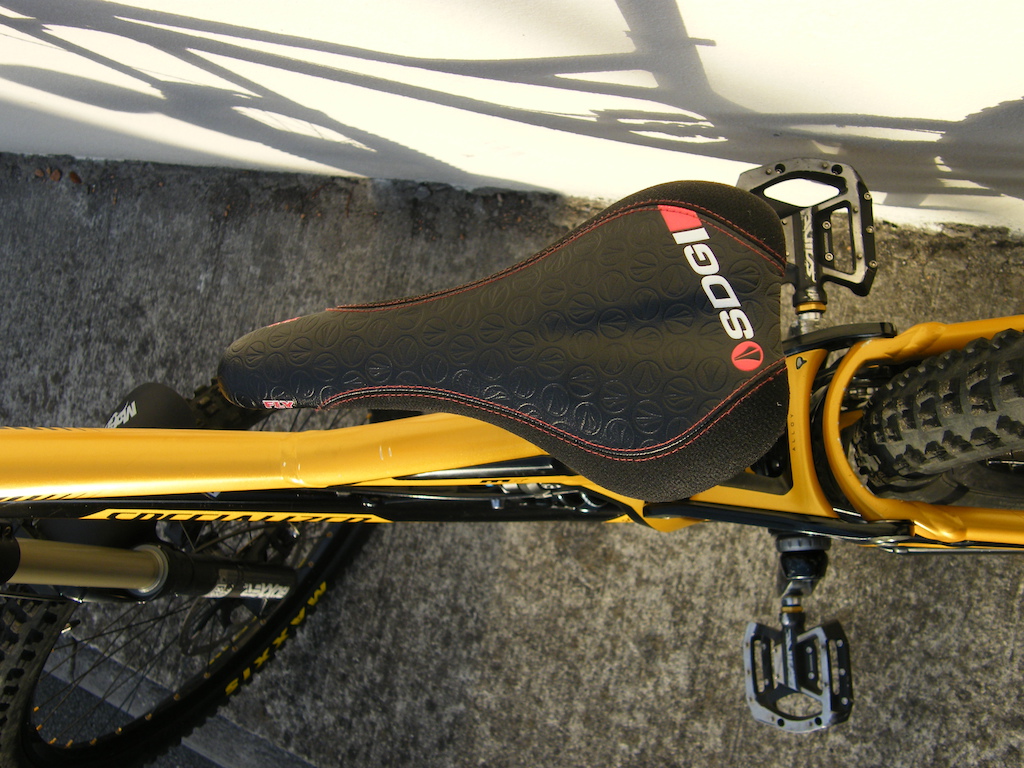 2011 Specialized Demo 8 / Avalanche cartridge