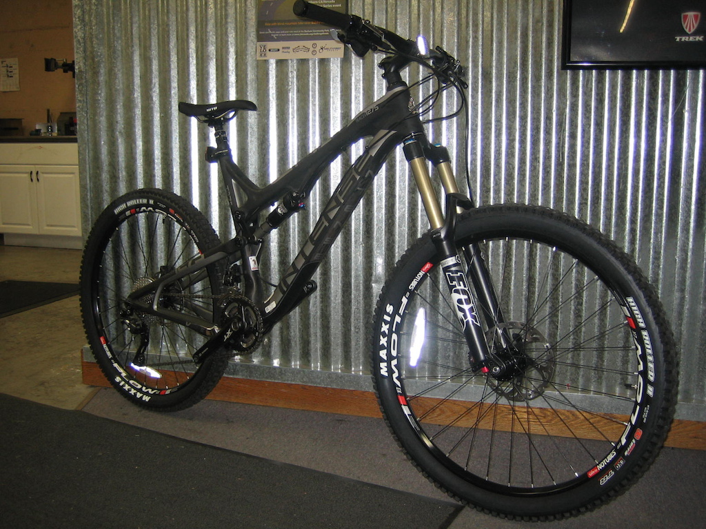 2015 NEW Intense Tracer T275 Carbon