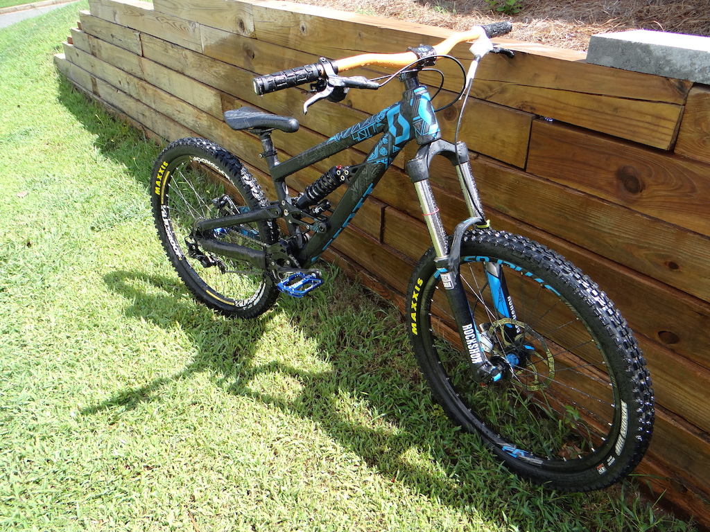 2013 Scott Voltage FR30 Custom Beast!! Amazing Deal!!