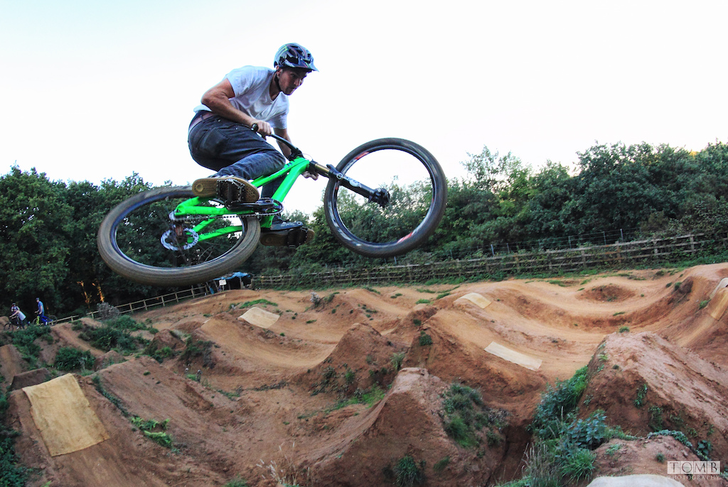 Brendog whipping mid set on the pro line at S4P Bikepark