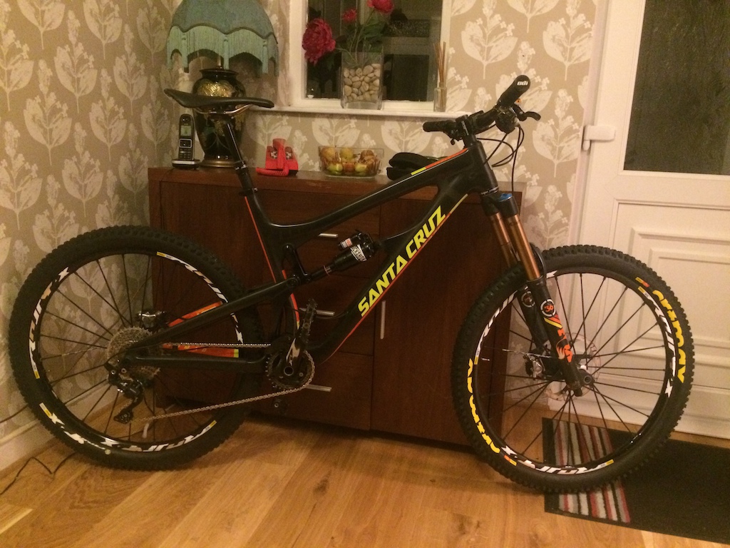 2016 Santa Cruz Nomad CC XL brand new frame