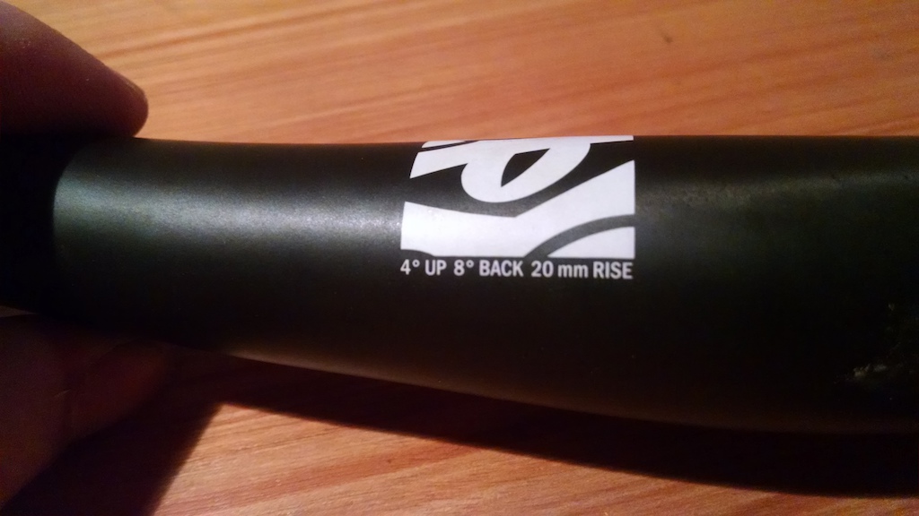2015 RaceFace Sixc 31.8 Carbon bars