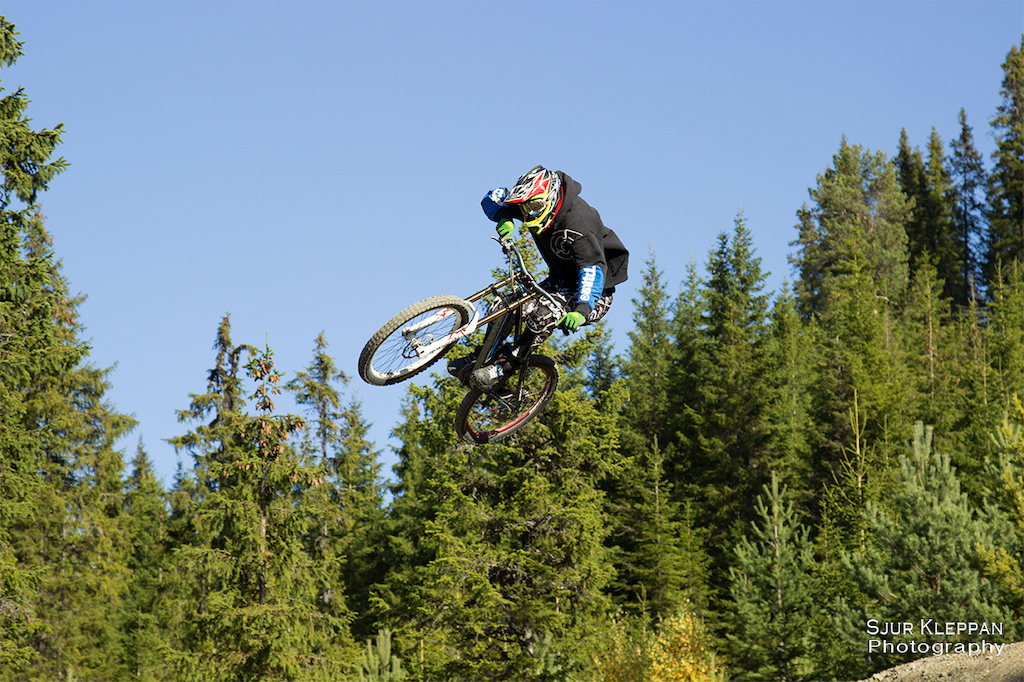 Going sideways on the WC jumps in Hafjell!

Photo: Sjur Kleppan