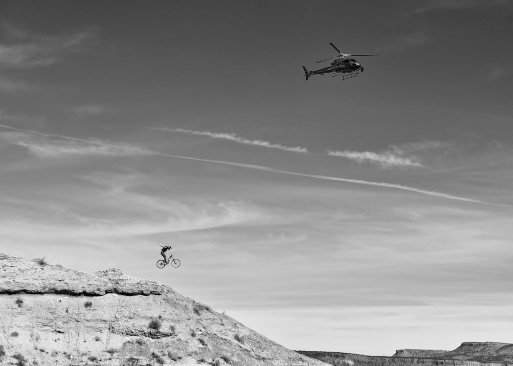 Wil White chasing the heli with a no hander on qualification day.