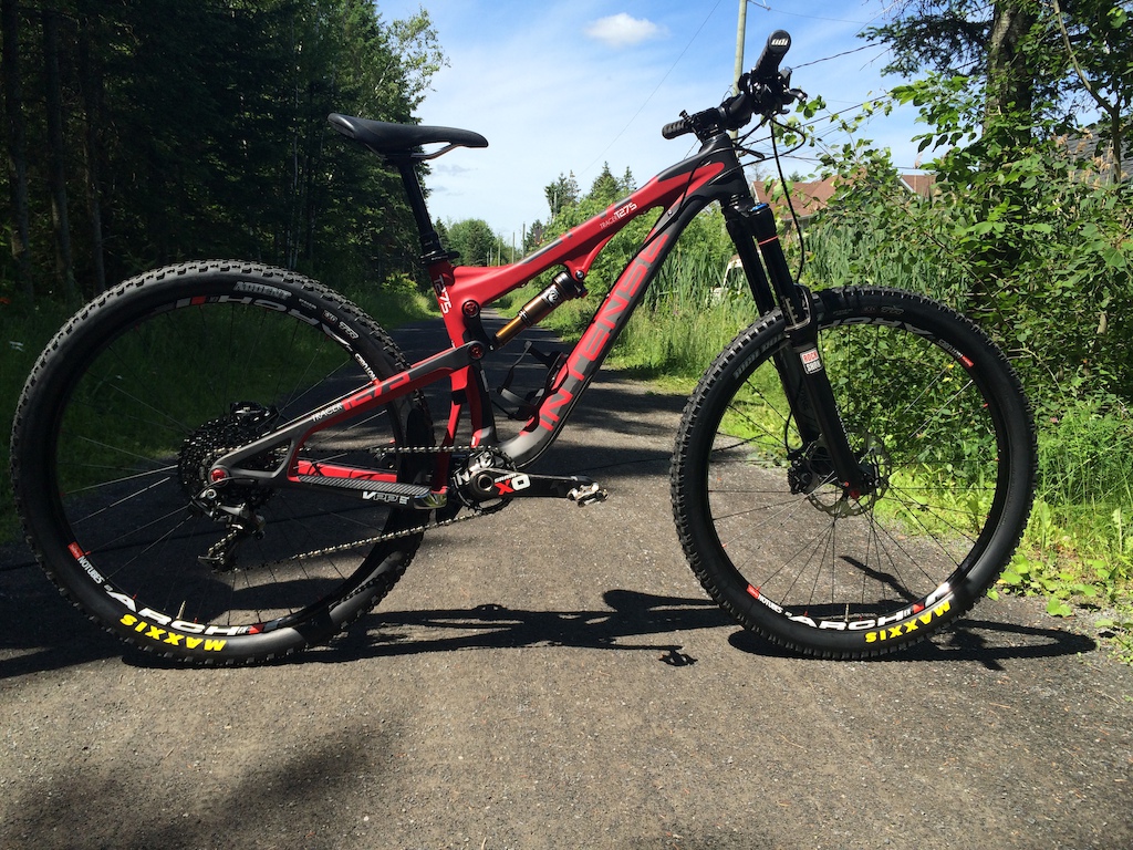 2015 Small Intense Tracer 275 Carbon