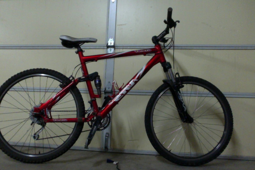 2010 Full Suspension Giant Nrs 2 price reduced