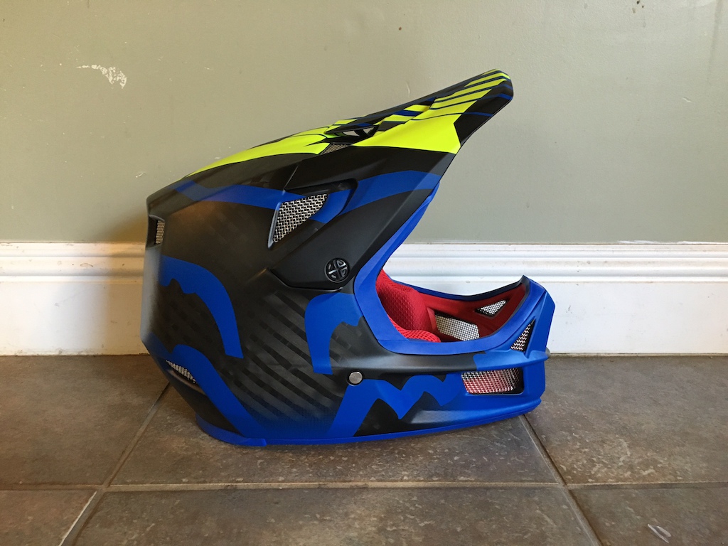 2015 Fox Rampage Pro Carbon Savant Helmet