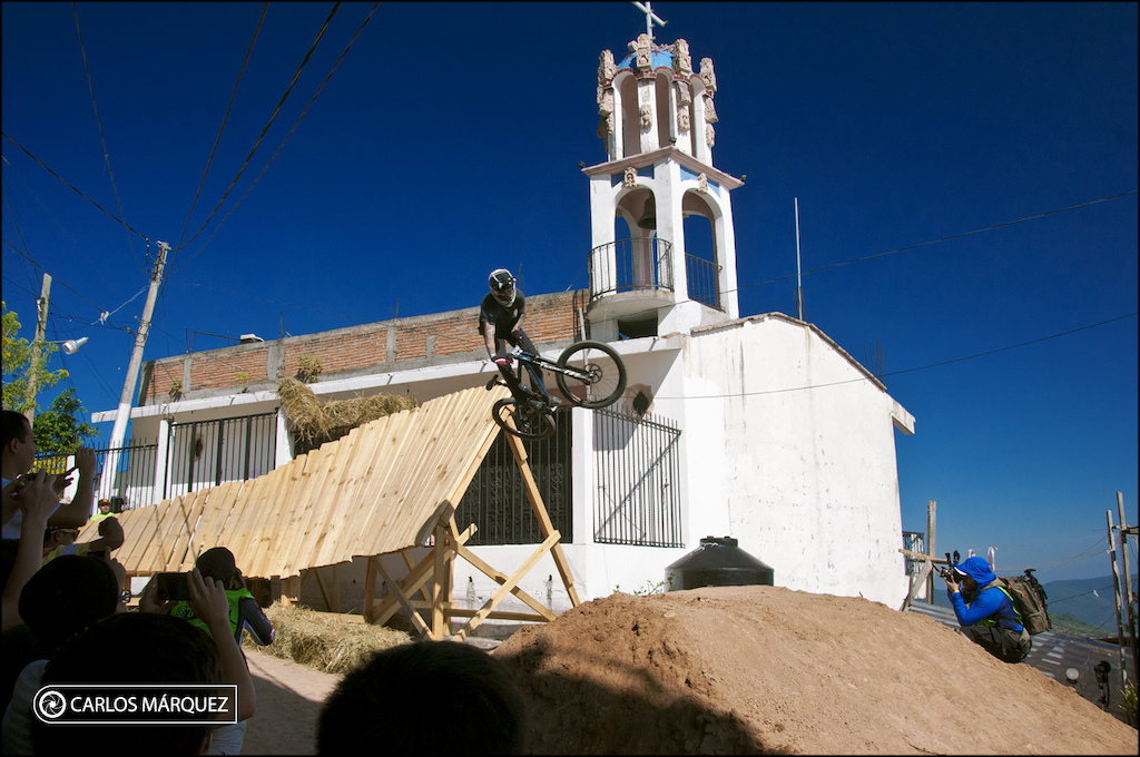 Geoff Gulevich throwing some style in Taxco Mexico.