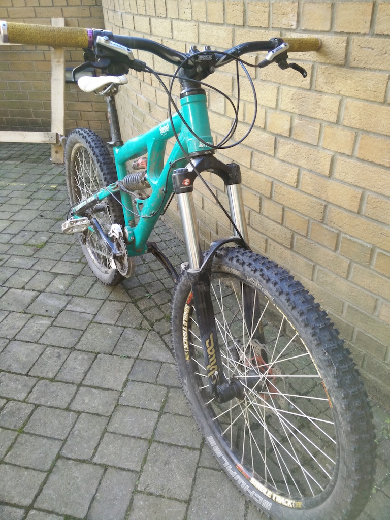 2008 Commencal Furious, size short