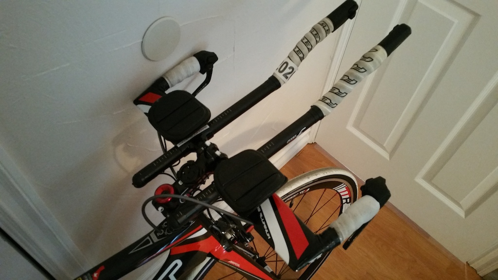 2014 Felt B10 56 cm Triathlon Bike