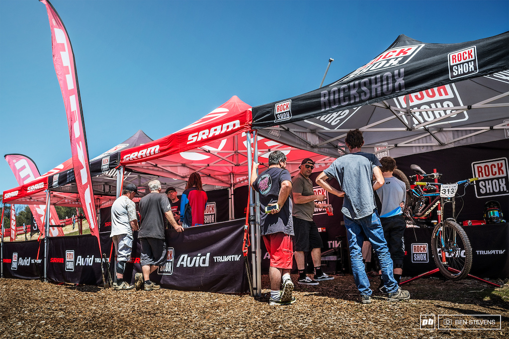 Major sponsors Sram and Rockshox set up the tents early today and were full in no time servicing bike and looking after the racers.