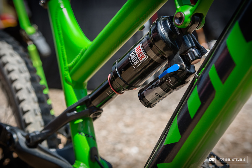 Tegan Molloy opted for her enduro set up in todays race. Leaving the big bike in the shed ready for the Downhill tomorrow.