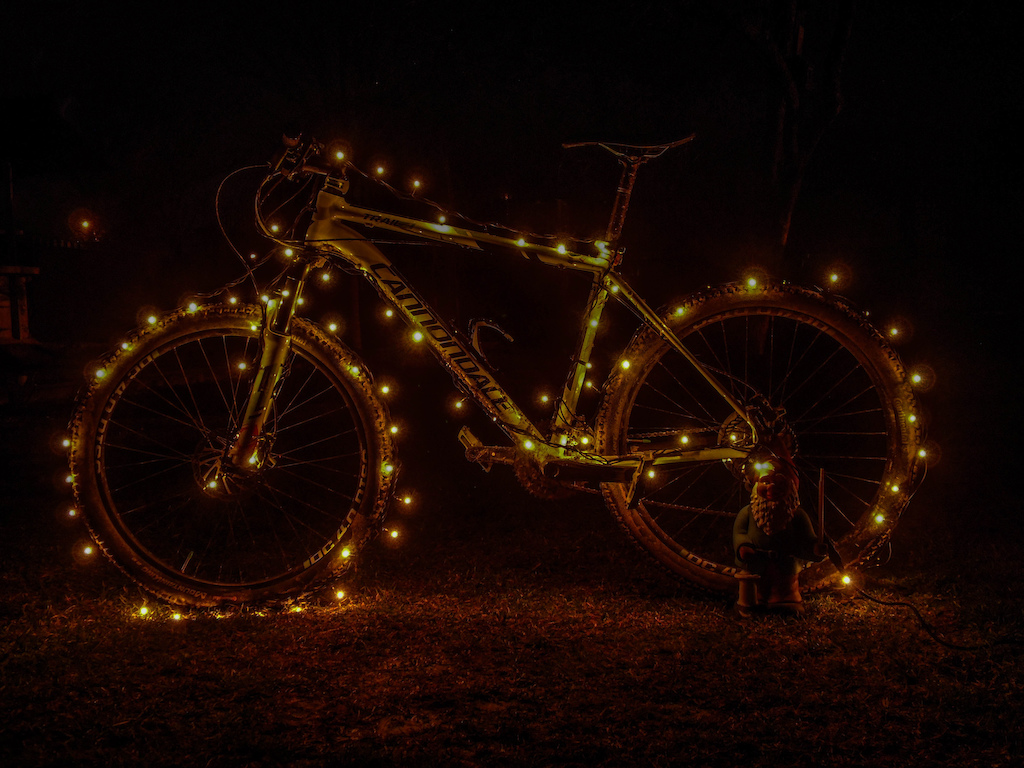 waiting Christmas :) @Cannondale @shimano @SRSuntour @ContinentalMTB