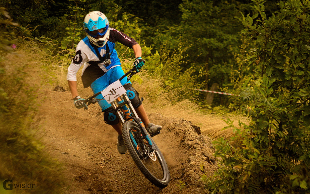 Kamdża Bike Park Open - DH Racing.