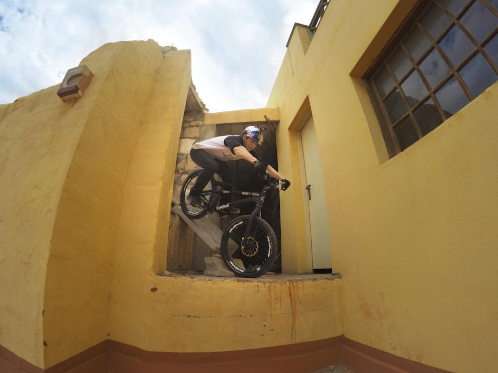 DCIM\101GOPRO\G0270867.