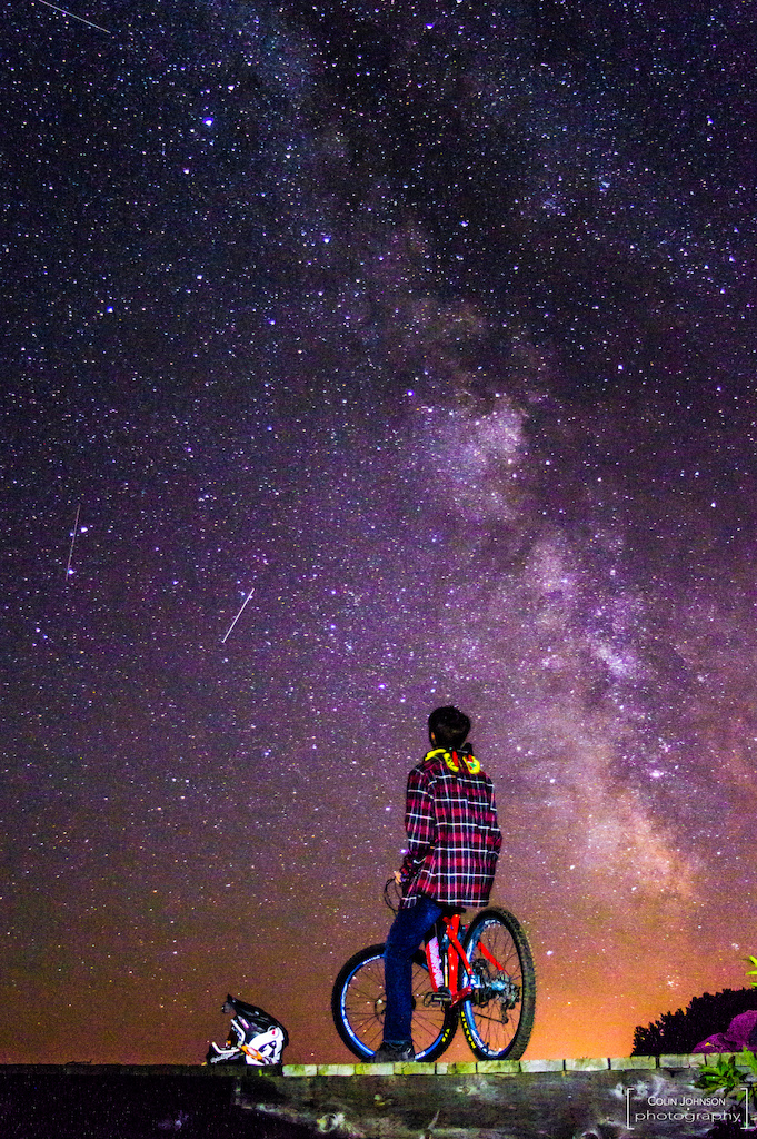 This is one single image and is not Photoshopped. Taken at the inaugural Hidden Gem of the North in Bayfield, WI

@hawkeye2311