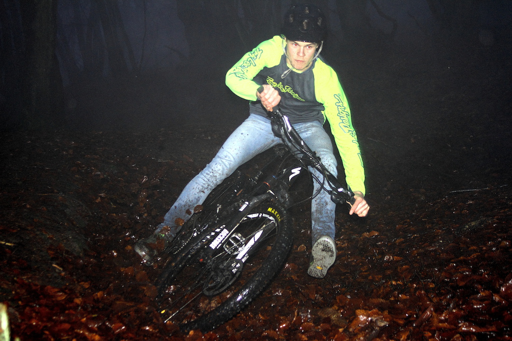 shredding a little berm. Was too dark to get any good ones :( will do some more soon.