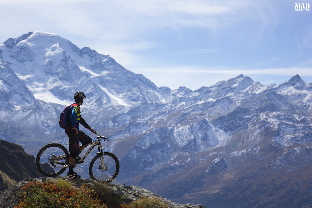 The moment you feel you are on top of the world ! Thank you Bike Verbier for the epic experience !