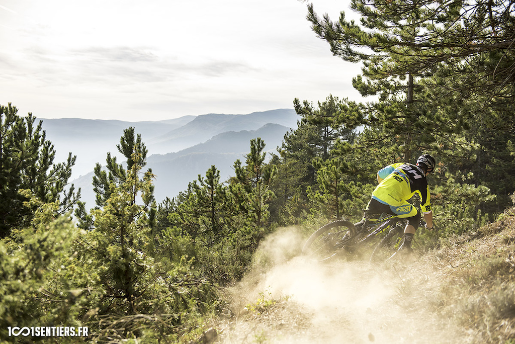 Dimitri Tordo shredding the winter dust of Maritime Alps with 1001sentiers.fr for the video #Decade &gt; http://www.pinkbike.com/video/433292/