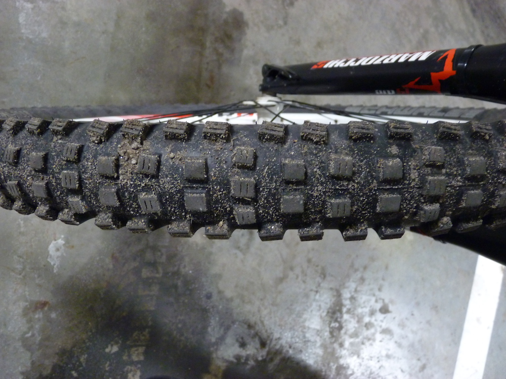 Schwalbe Magic Mary 2.35 front