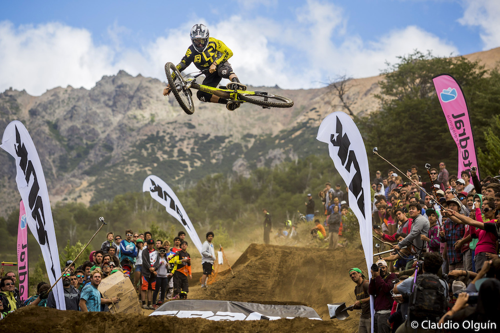 The crowd in Bariloche was fired up to see South America's best throw down at Cerro Catedral.