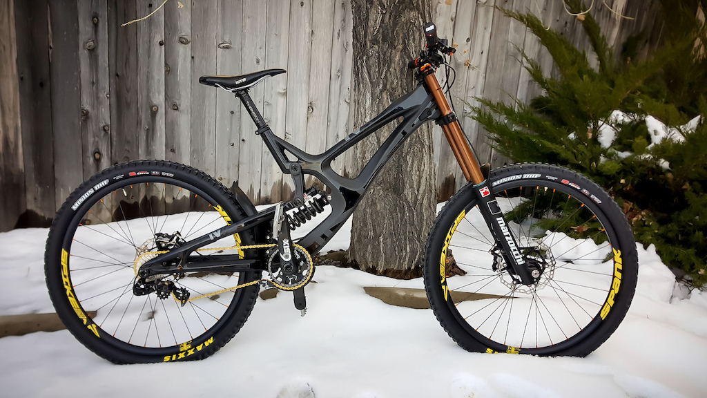2016 Intense M16 Carbon, ready to ride, first photo. Still a couple of tweaks to make.