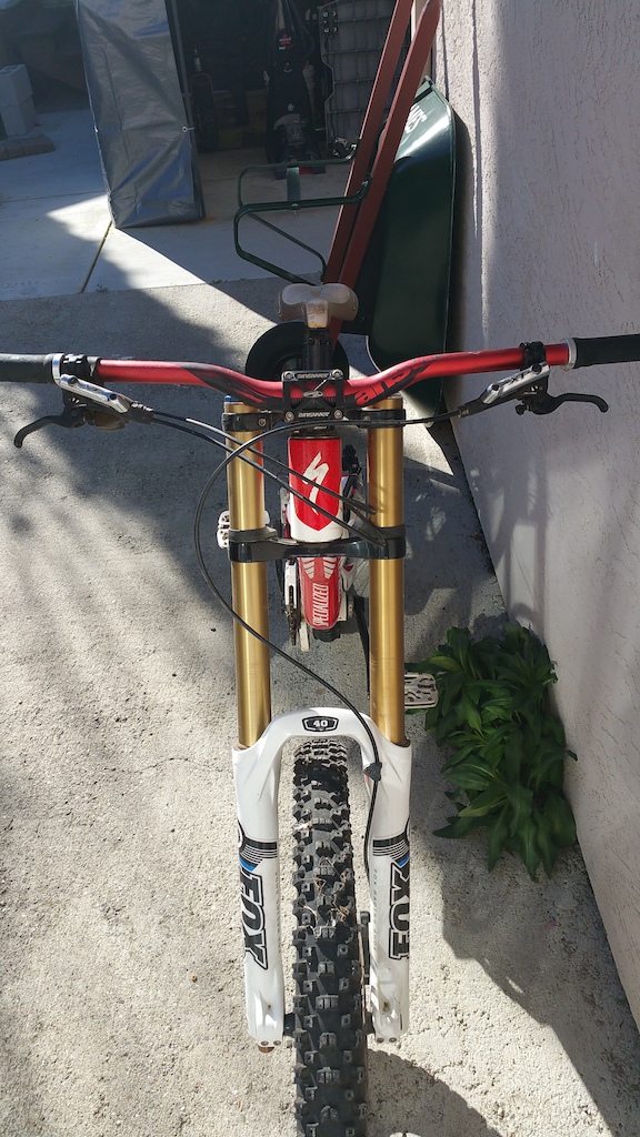 2011 Specialized Demo small *PRICE DROP*