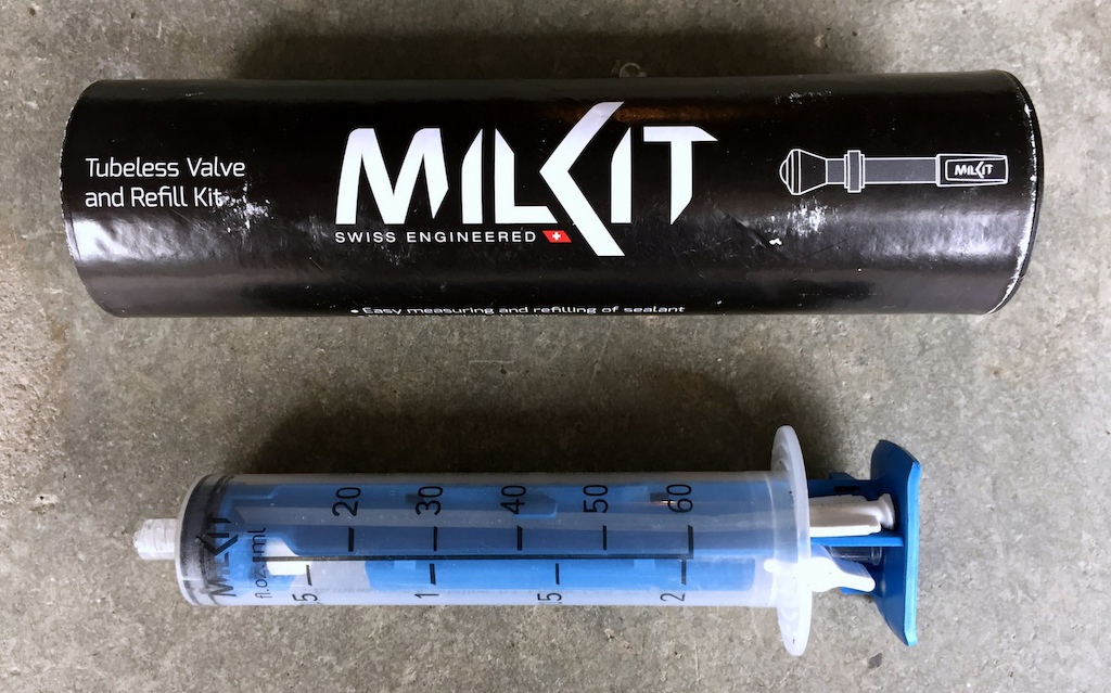 Kit seringue + valves tubeless Milkit