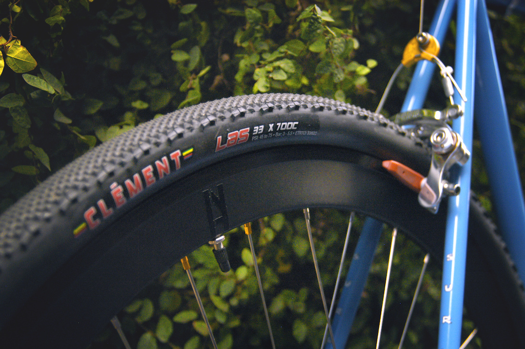 A recent custom build for a customer. Surly Steamroller. H+Sun wheels with Clement LAS 33mm rubbers.