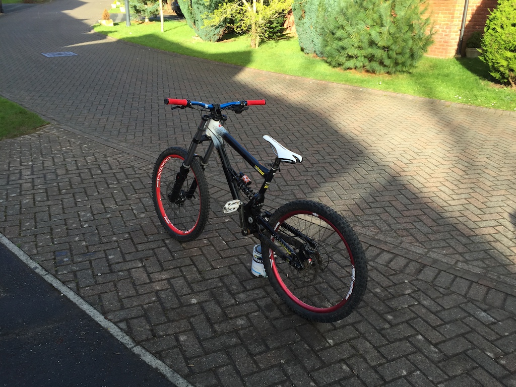 2009 Commencal Supreme DH