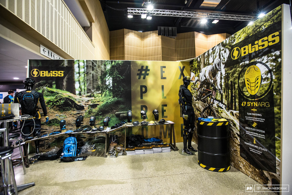 Images from the 2016 IceBike trade show.