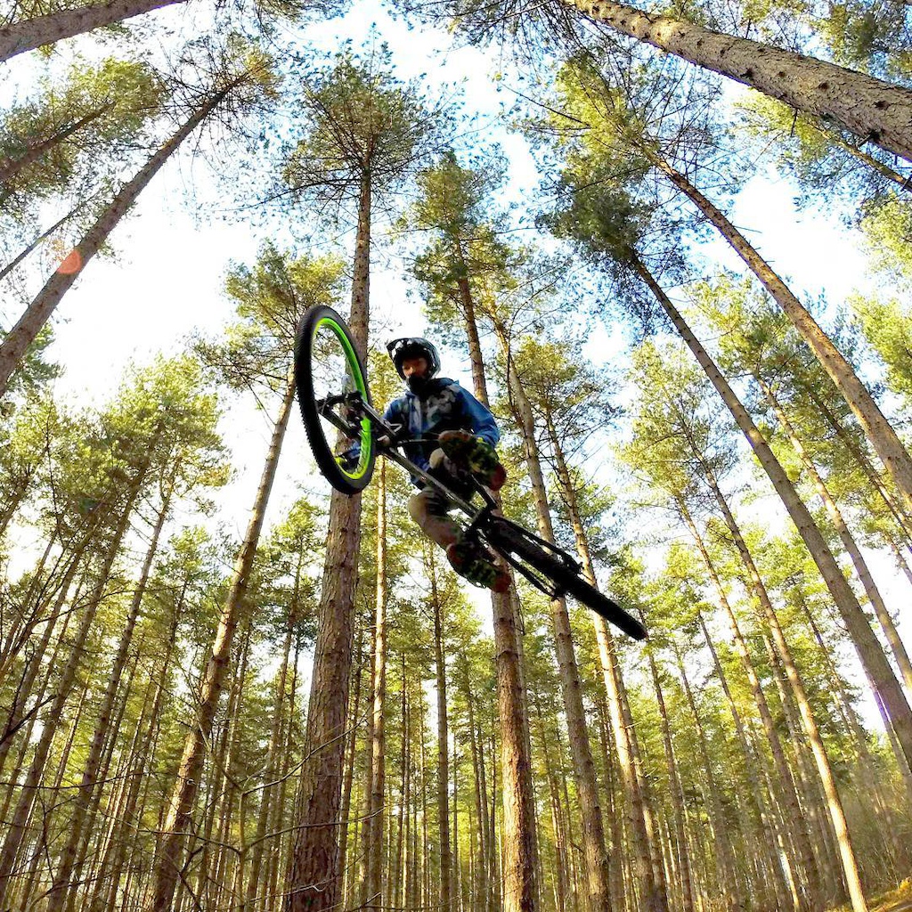 Experimenting with the Gopro, trying to get photo's of me in the air.