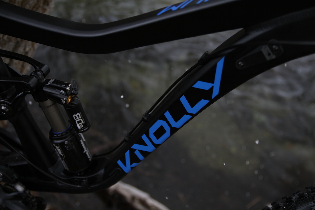 2016 Knolly Delirium, Spank, Cane Creek, Rockshox, and SRAM X1, you know, the normal eye candy.