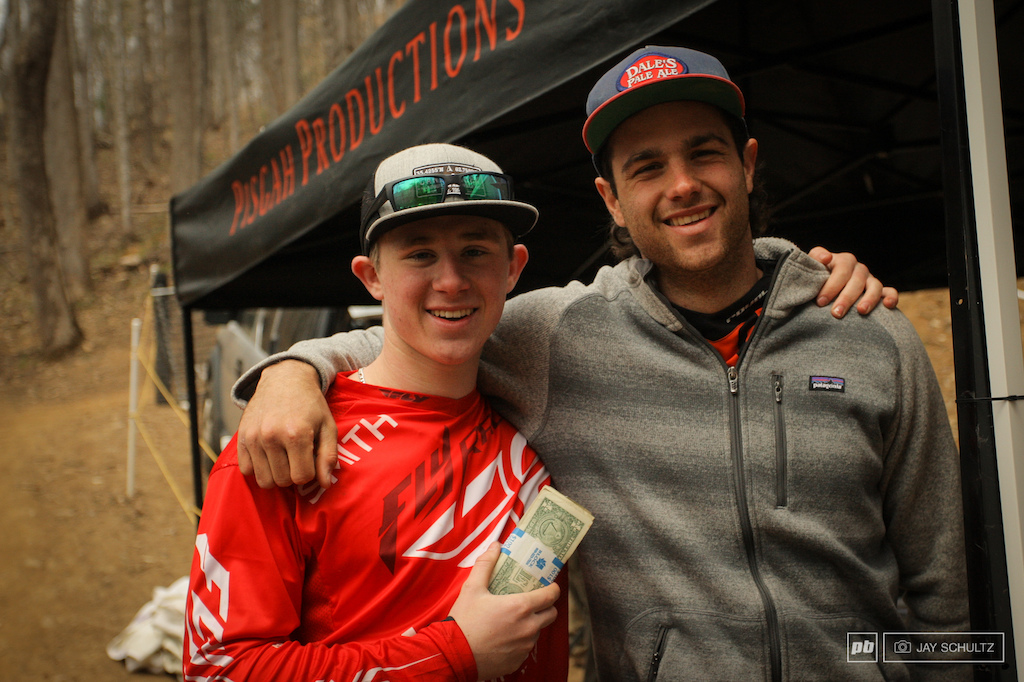 Josh Rogers of Asheville locally owned, Team Billy Goat Bikes, was the fastest "Junior Elite" in the Pro Men field (they ran together). Not a bad pay for him with hundred bucks cash money. No doubt he'll be buying Team Manager and Dad Trent Rogers dinner on the four hour trip home.